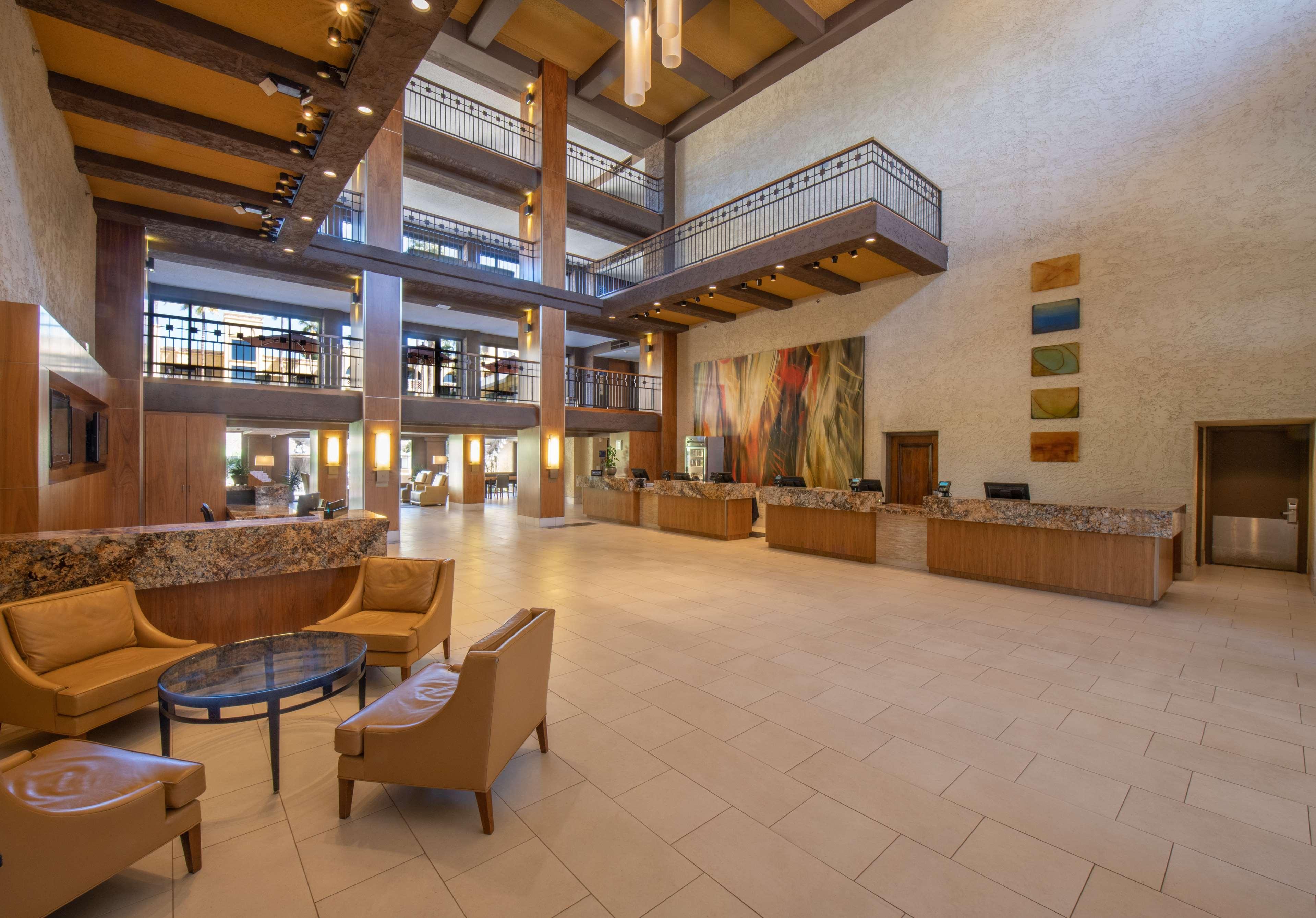 Hilton Phoenix Resort At The Peak Exterior photo