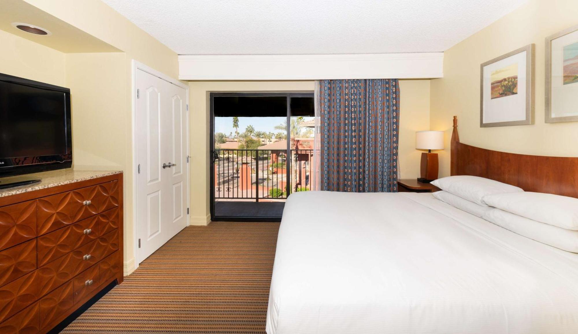 Hilton Phoenix Resort At The Peak Exterior photo