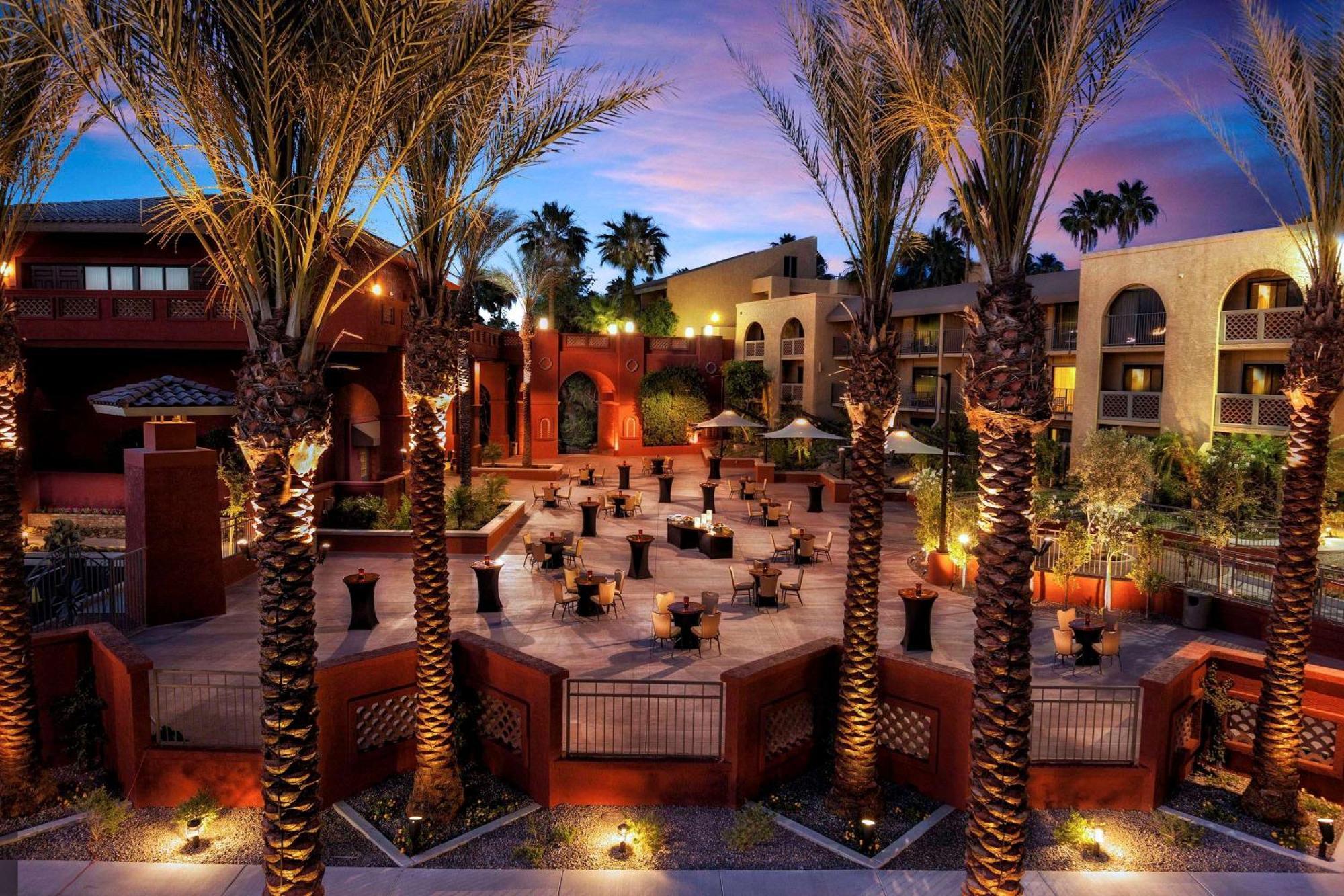 Hilton Phoenix Resort At The Peak Exterior photo