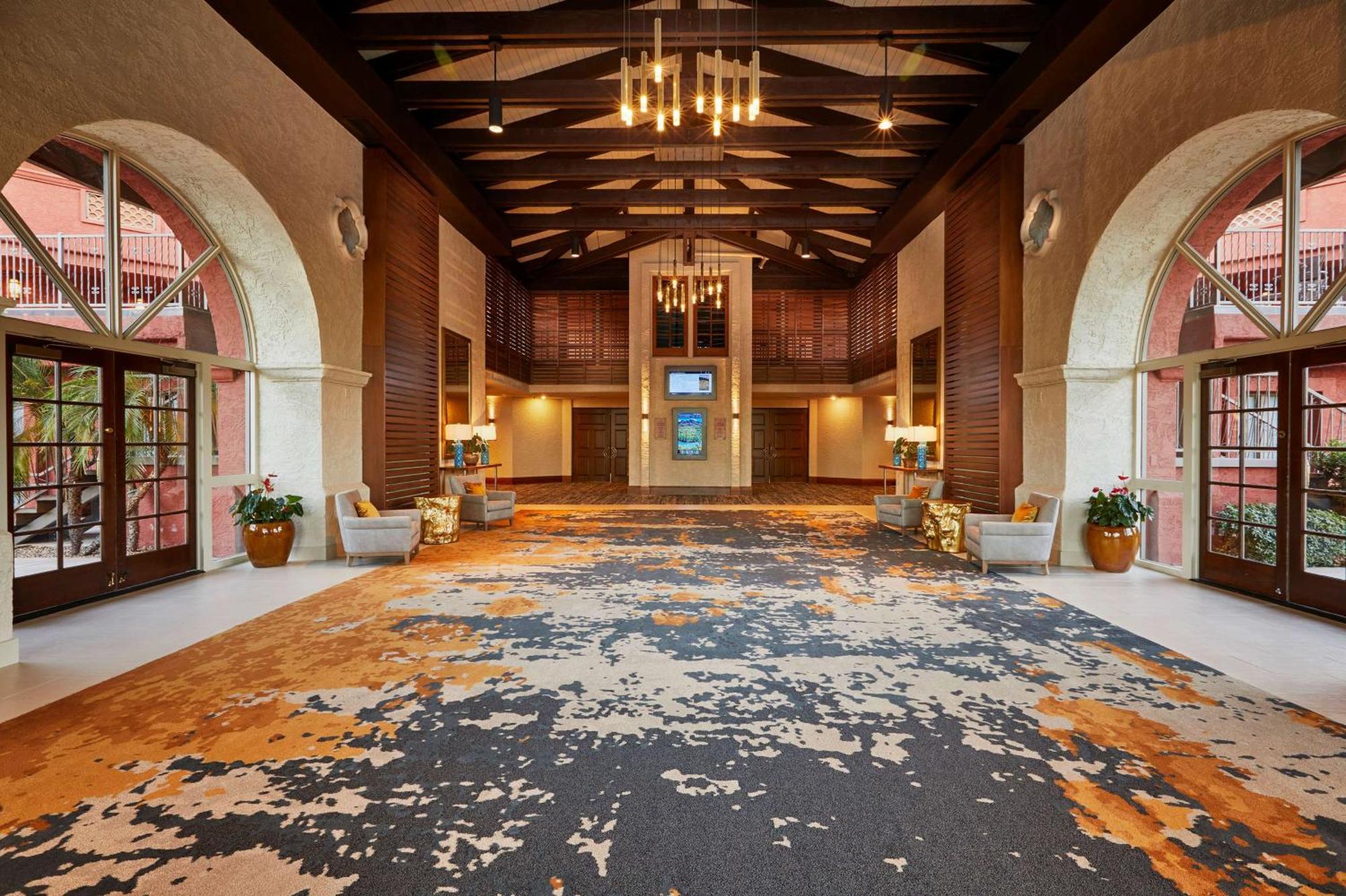 Hilton Phoenix Resort At The Peak Exterior photo