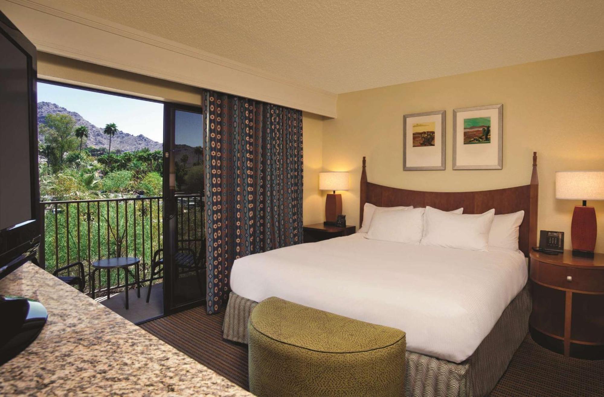 Hilton Phoenix Resort At The Peak Exterior photo